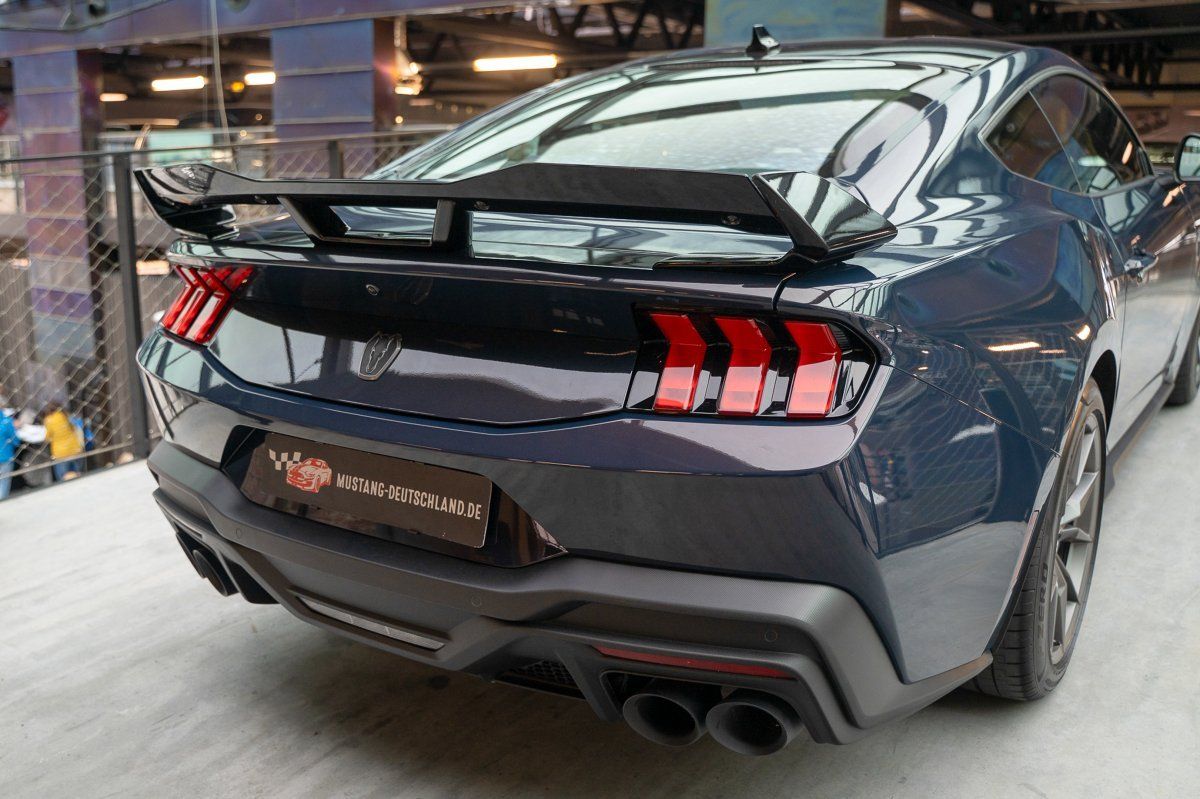 Ford Mustang (MUSTANG Dark Horse RECARO/Spoiler groß/1.Hand/CO)