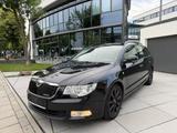 Skoda Superb 1.6 TDI GreenLine Combi Xenon PDC Euro5 - Skoda Superb Greenline mit Diesel-Antrieb