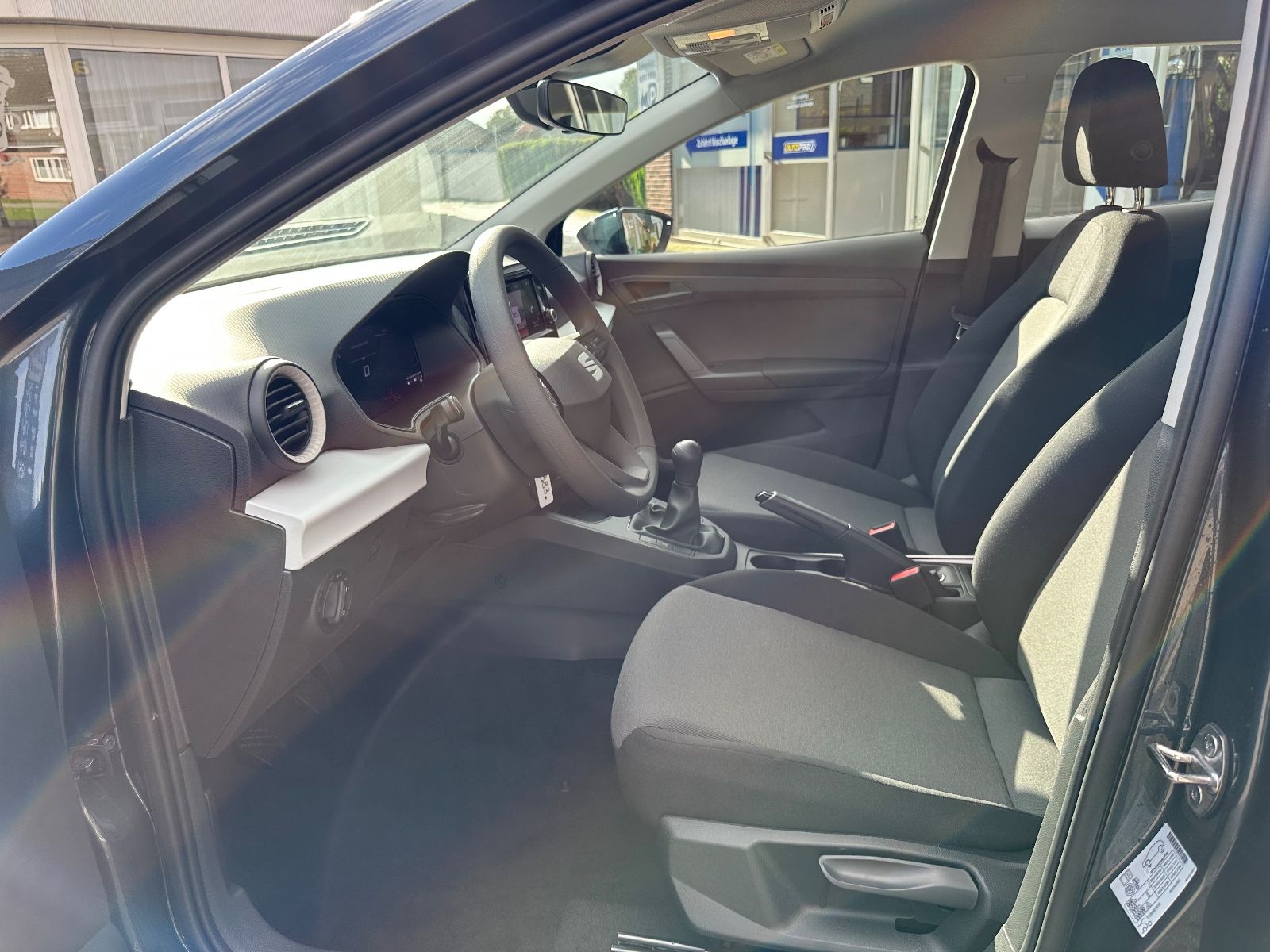 Fahrzeugabbildung SEAT Ibiza 1.0 TSI Reference GRA/LED/SHZG/Einparkh