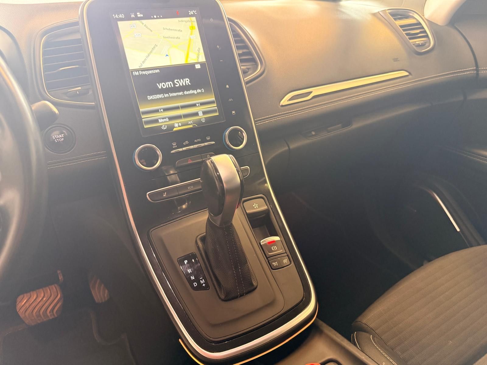 Fahrzeugabbildung Renault Scenic ENERGY dCi 160 EDC Bose Edition/ 7.SITZER
