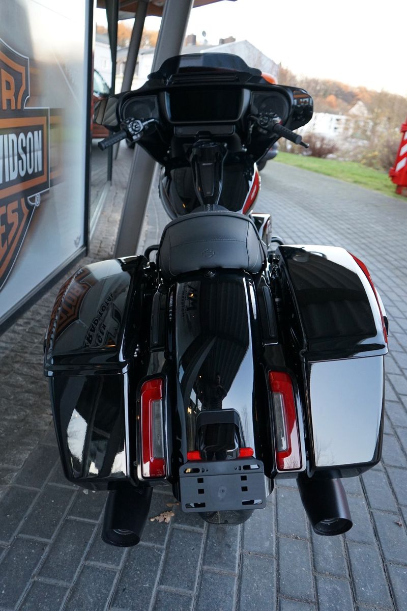 Fahrzeugabbildung Harley-Davidson Street Glide 117 FLHX 2025
