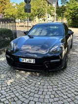 Porsche Panamera 4S S