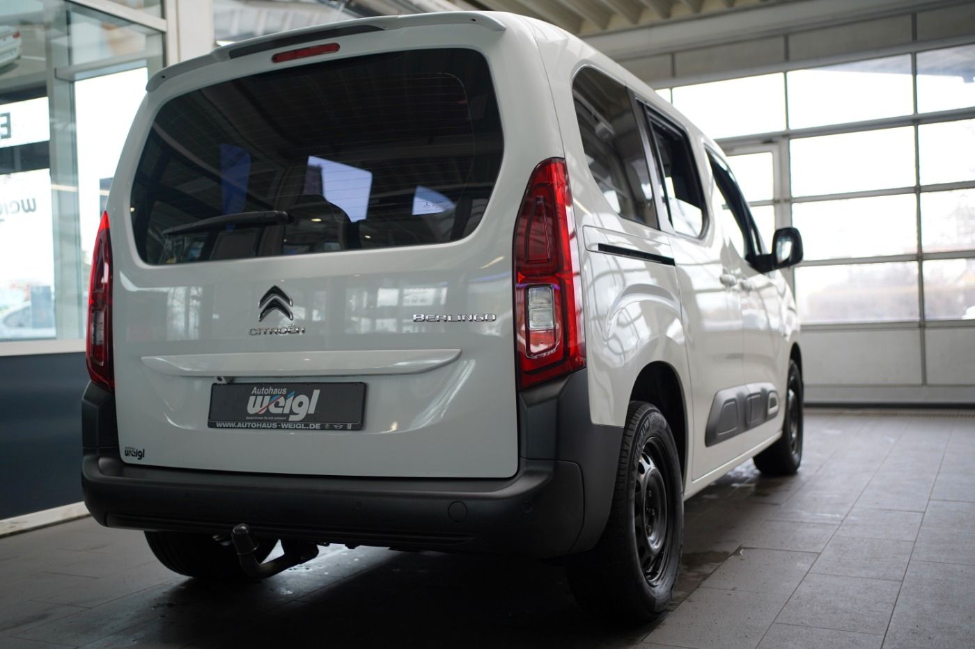 Fahrzeugabbildung Citroën Berlingo M PureTech 130 EAT8 Feel Automatik AHK