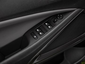 Opel Crossland 1.2 Innovation Sicht-Paket Navi