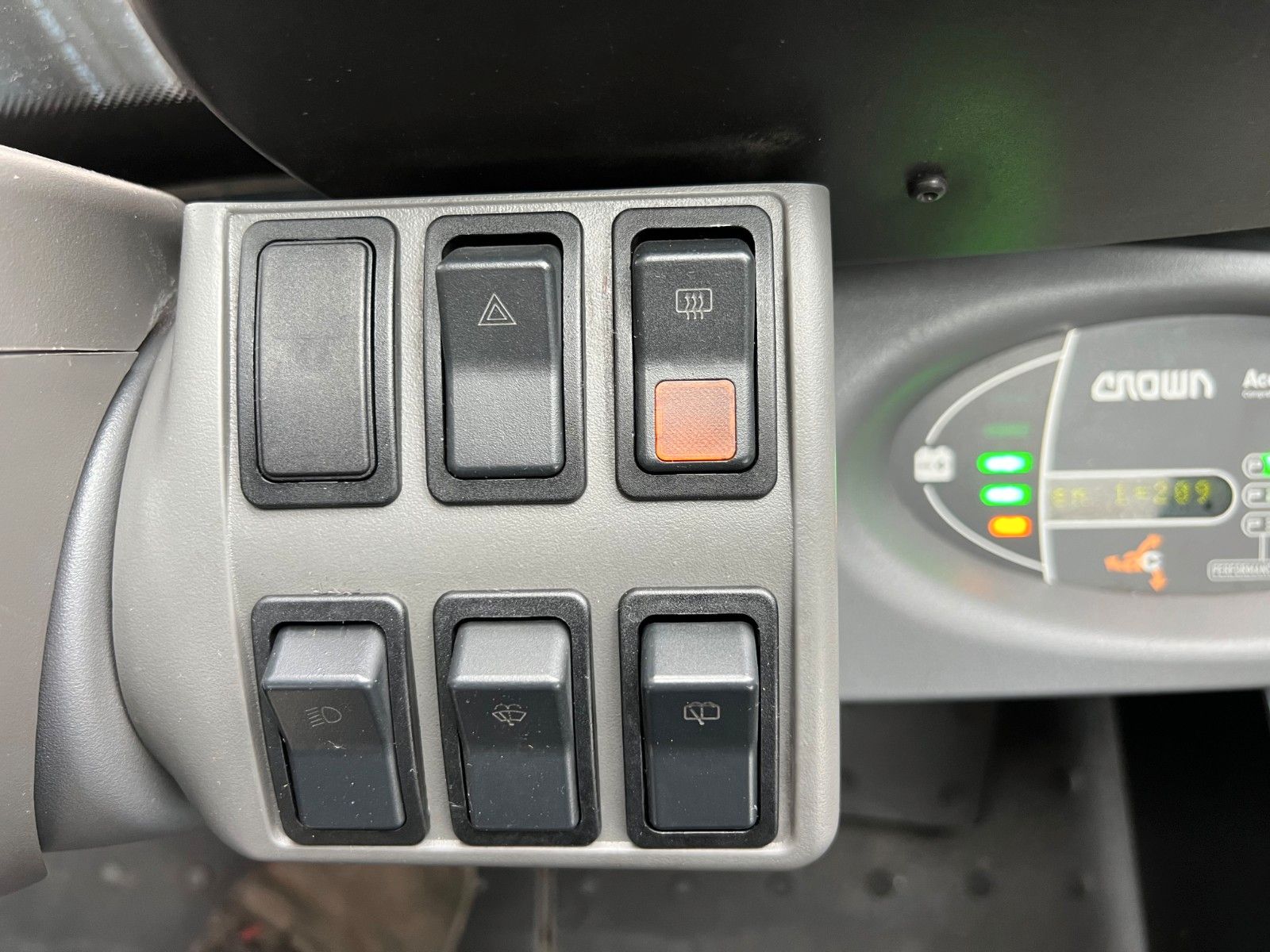 Fahrzeugabbildung Crown SCT6020-1.3 /Triplex: 4.30m / SS / 2.090h!