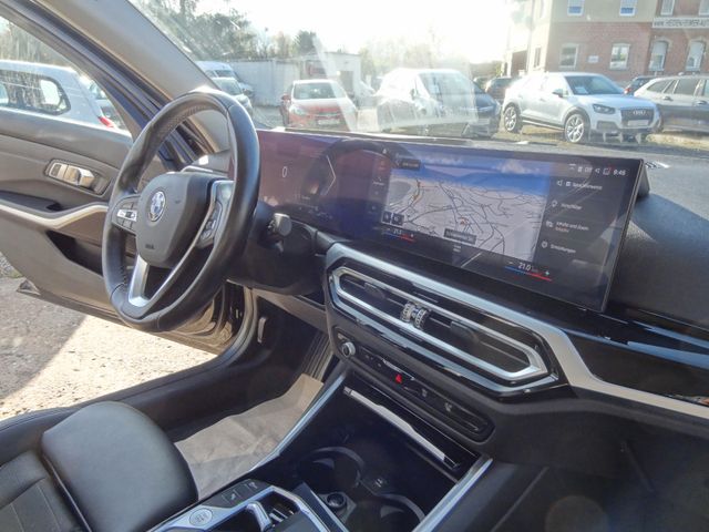 Fahrzeugabbildung BMW 318d/CurvedDisplay/1.Hd/LED/Leder/Navi/