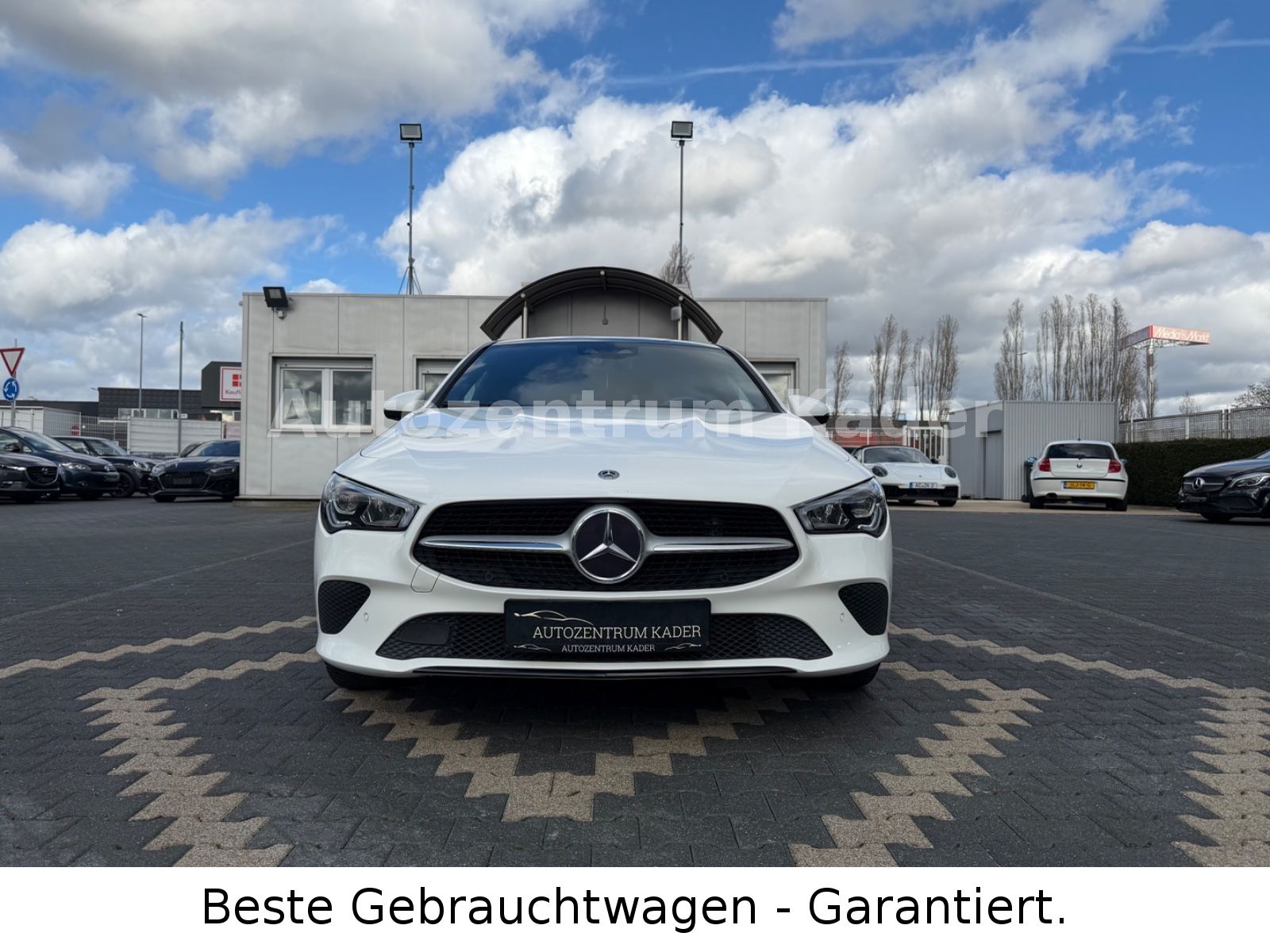 MERCEDES-BENZ CLA 200 d SB*Ambiente*Pano*Navi*LED*Totenwinkel*