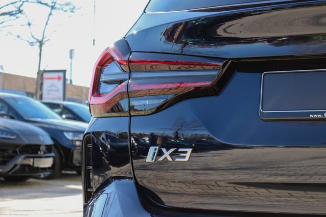 BMW iX3 IMPRESSIVE / SHADOW LINE / LASER / M-SPORT