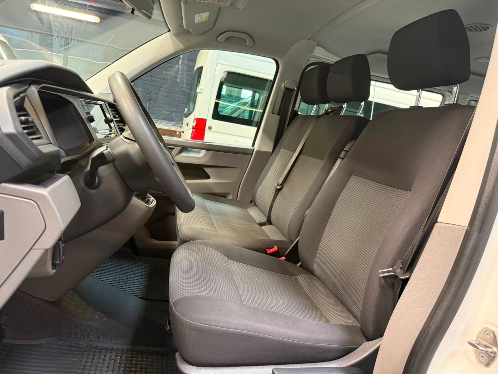 Volkswagen Caravelle T6.1 Kombi 9 Sitze Klima 2xPDC 2.Hand Unfallfrei, миниатюра 13