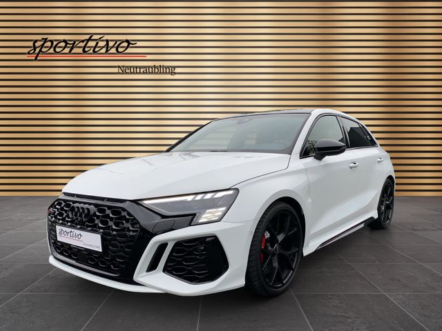 Audi RS3 Sportback/B&O/RS-Design-P.+/Pano/ACC/Matrix