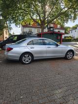 Mercedes-Benz E 200 Automatic - Mercedes-Benz E-Klasse von privat