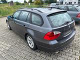 BMW 320 3 Touring 320i - BMW 320 aus 2007: Kombi, 320i