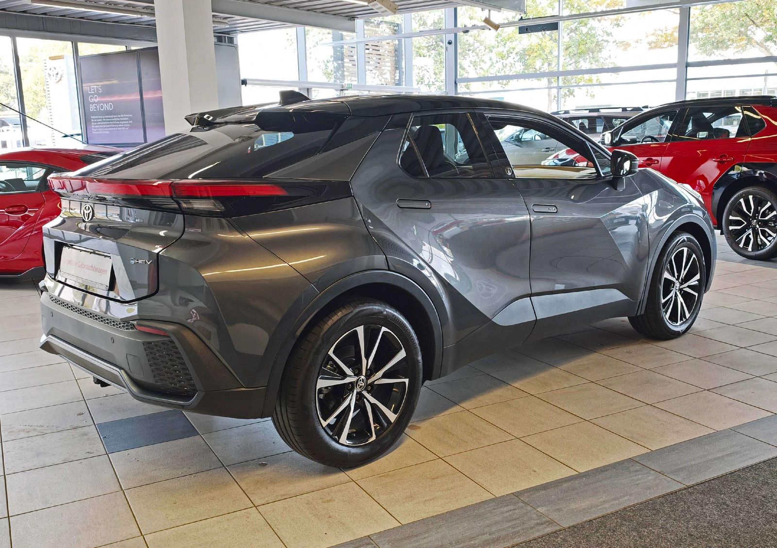 Toyota C-HR C-HR 1.8 Hybrid Team Deutschland +AHK+ imagem 3