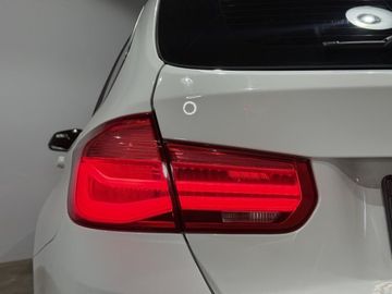 BMW 320 - 11