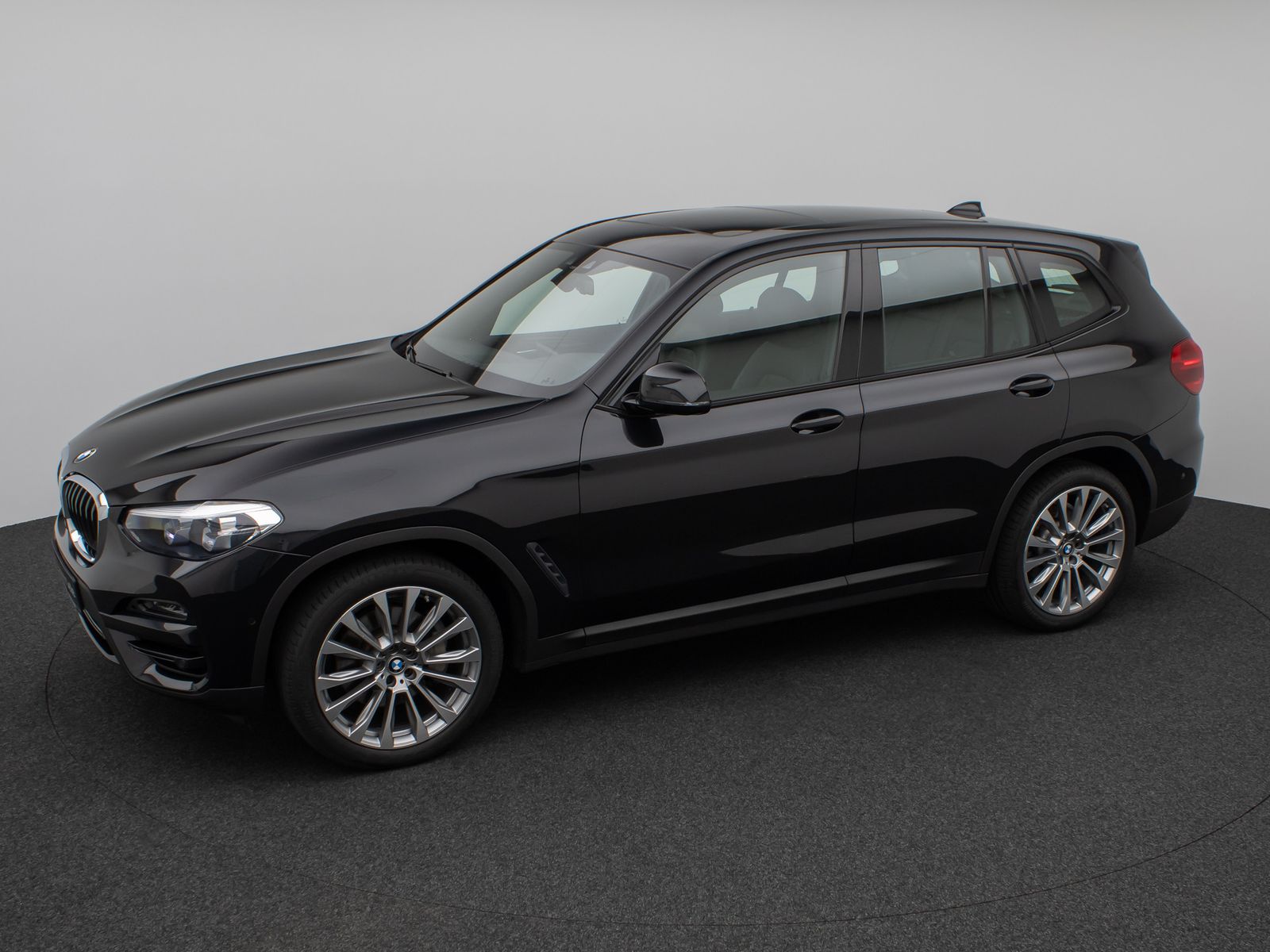 Fahrzeugabbildung BMW X3 xD30i Panorama Kamera DAB HiFi Komfort 20Zoll