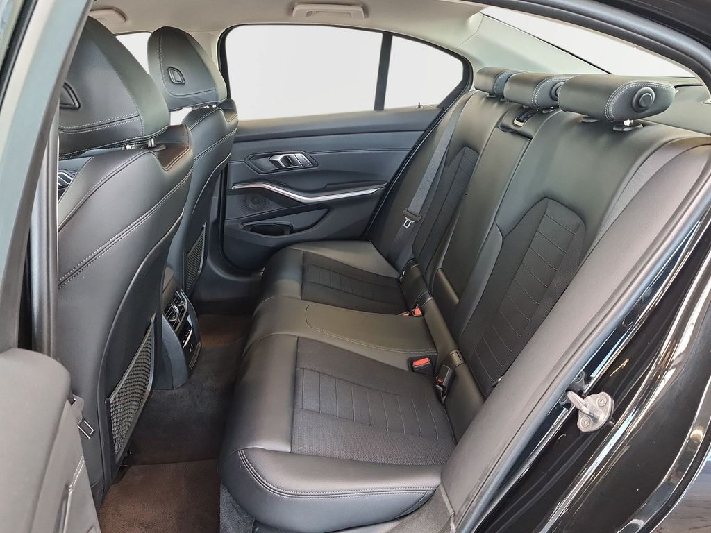 BMW 320 d Sport Line LED HiFi DAB Shz Komfortzg. uvm.