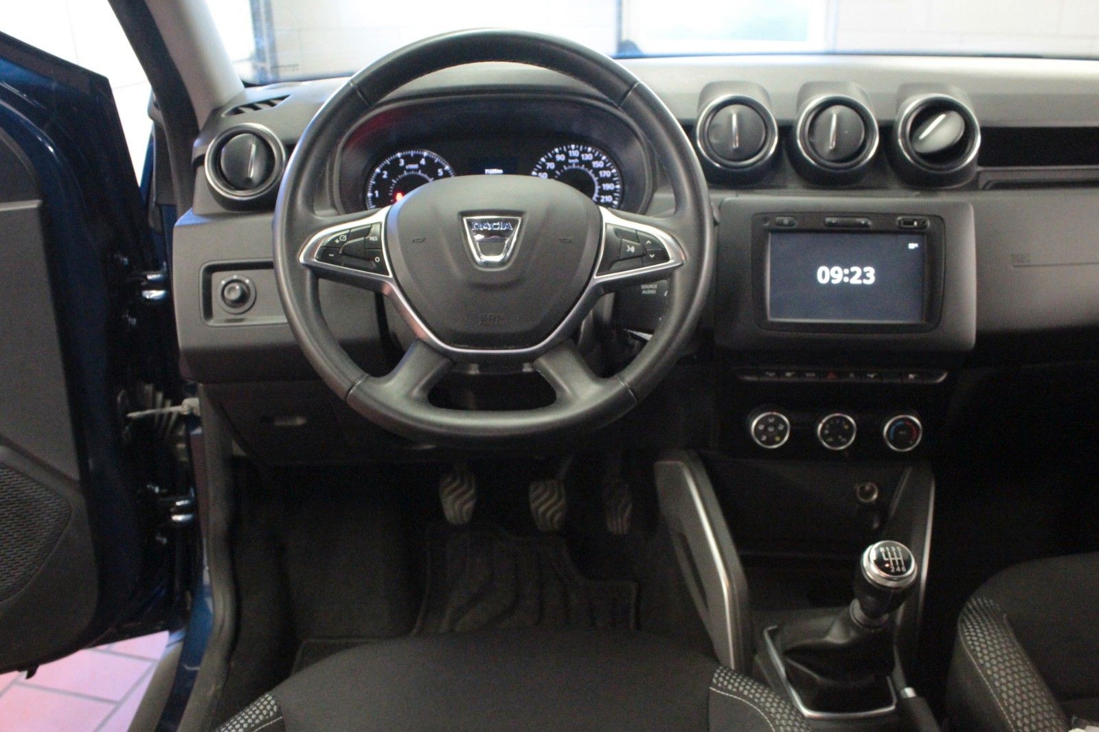 Fahrzeugabbildung Dacia Duster Blue dci115 Prestige*4x4 Allrad
