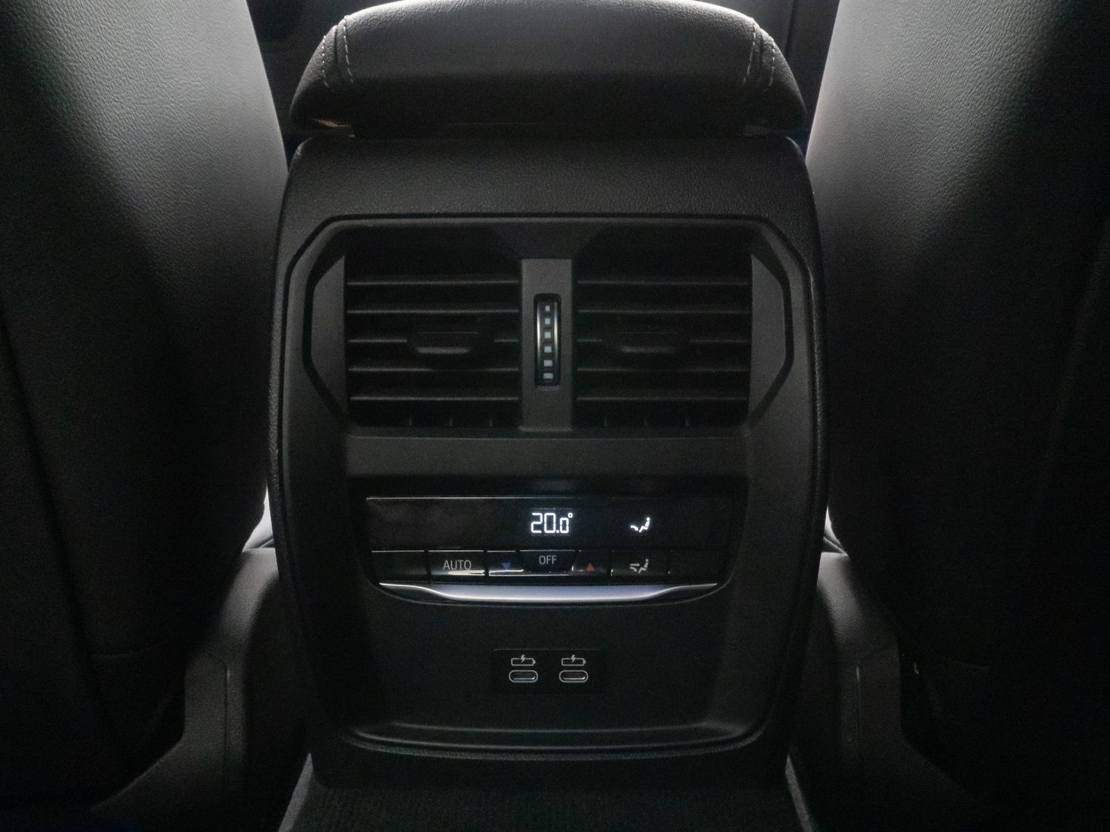 Fahrzeugabbildung BMW 420d Coupé M Sport Laser Kamera DAB Alarm 19Zoll