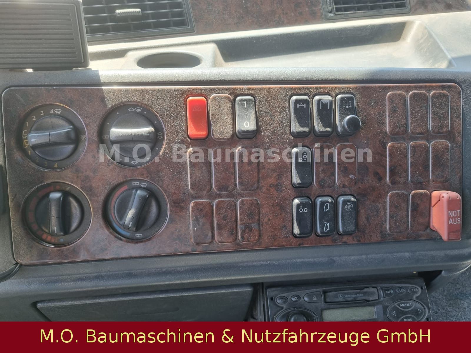 Fahrzeugabbildung Mercedes-Benz Actros 2540 / 6X2 / Fernverkehr