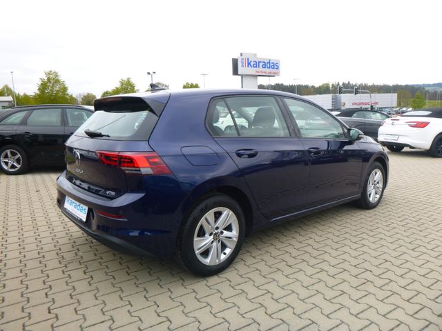 Fahrzeugabbildung Volkswagen Golf VIII 1,0 eTSI Life >AUT/NAV/LED/KAM/SHZ<