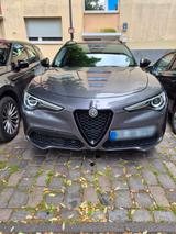 Alfa Romeo Stelvio 2.0 Turbo 16V 206kW Ti AT8-Q4 Ti - Alfa Romeo Stelvio mit Benzin-Antrieb: Schiebedach