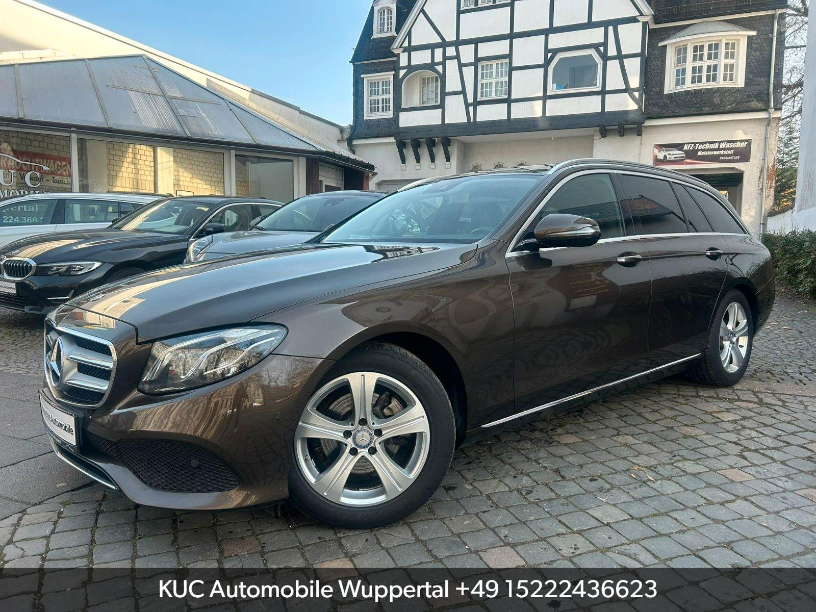 Mercedes-Benz E 200 T Avantgarde Navi/LED/R-Kamera/T-Leder