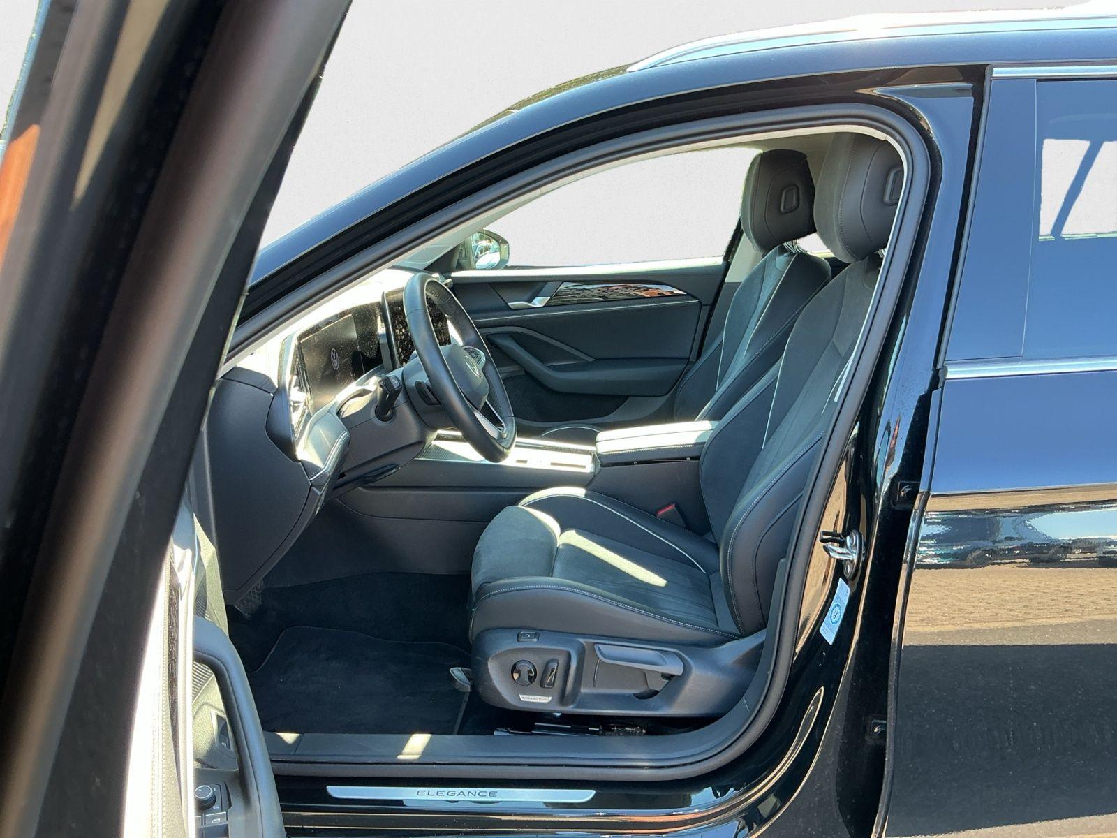 Volkswagen Passat Elegance 2.0 TDI DSG Head-Up Keyless AHK 