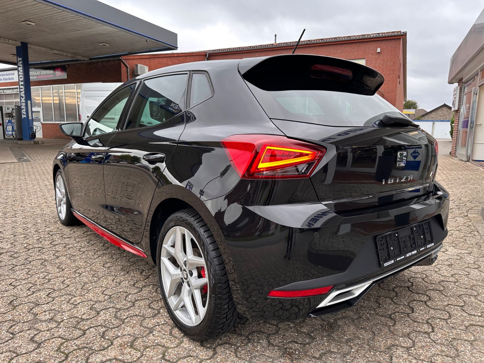 Fahrzeugabbildung SEAT Ibiza FR 1.0 TSI DSG Sportline/ACC/LED/Kamera