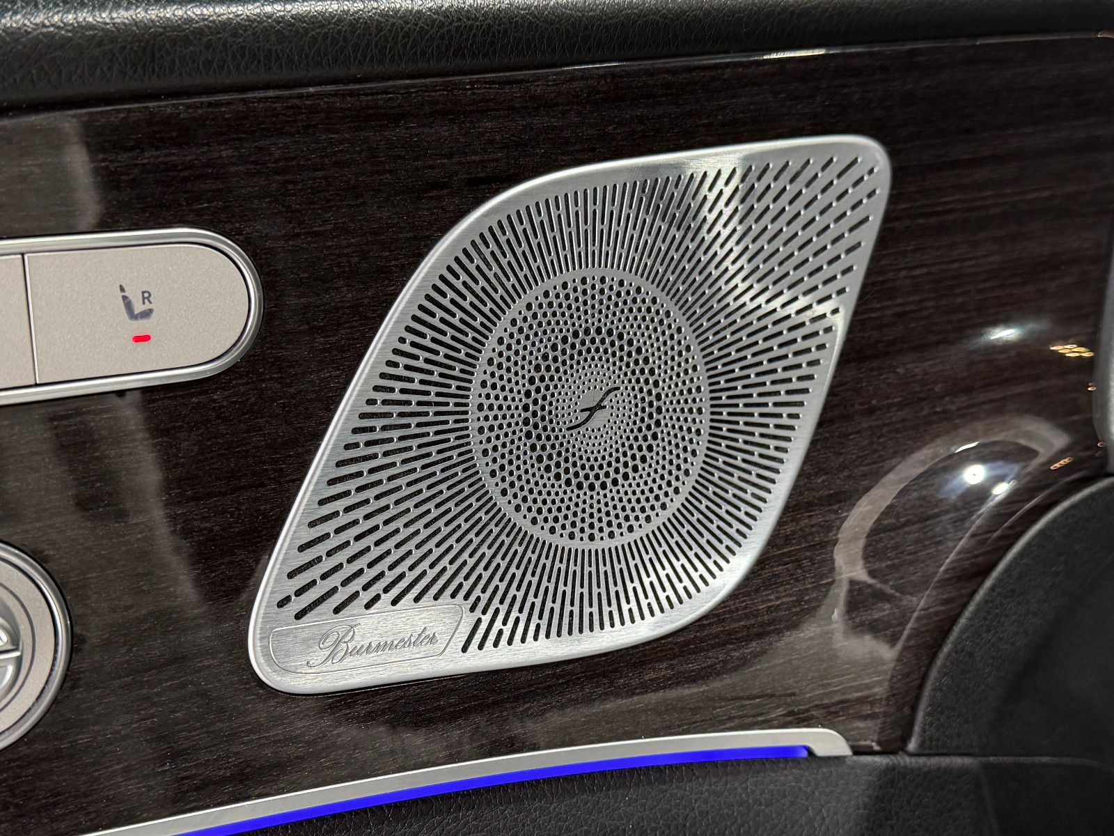 Fahrzeugabbildung Mercedes-Benz GLE 450 /AMG/PANO/BURMESTER/360°/AMBIENTE