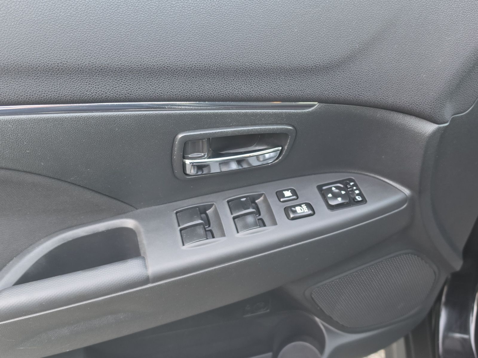 Fahrzeugabbildung Mitsubishi ASX Plus 4WD ALLRAD AUS 1.HAND AHK KAMERA