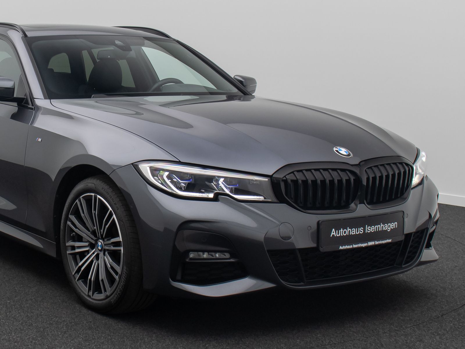 Fahrzeugabbildung BMW 330d xD M Sport DAB Kamera AHK Laser HiFi Komfor