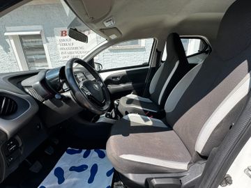 Toyota Aygo (X) - 9