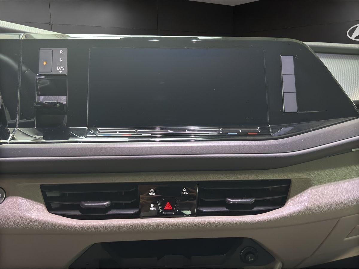 T7 Multivan 2.0 TDI DSG RFK NAVI SZHG 6-SITZER