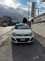 Kia Rio 1.1 CRDi WGT 5p. EX PLUS - Kia Rio: Crdi