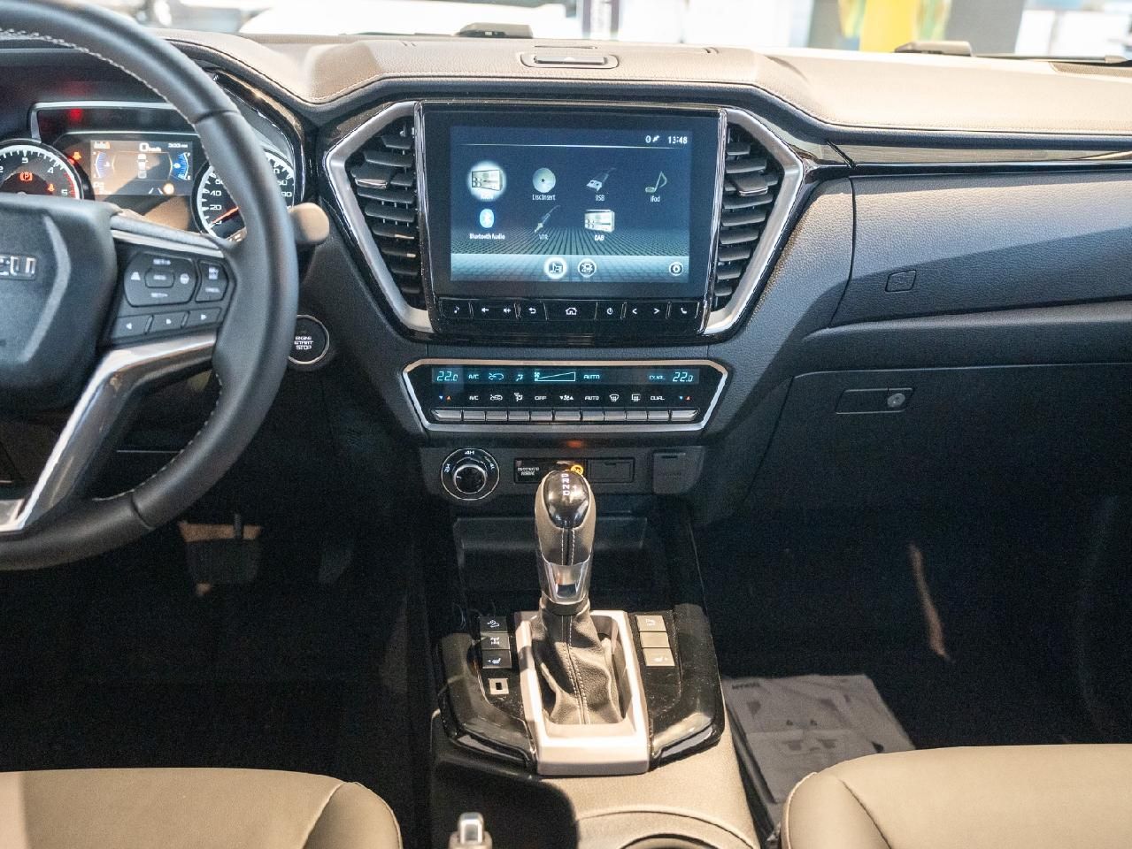 Fahrzeugabbildung Isuzu D-Max Double Cab 4WD V-CROSS