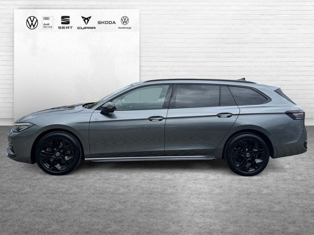 Fahrzeugabbildung Volkswagen Passat R-Line 2.0 TDI 4MOTION DSG - PANO*AHK*NAV
