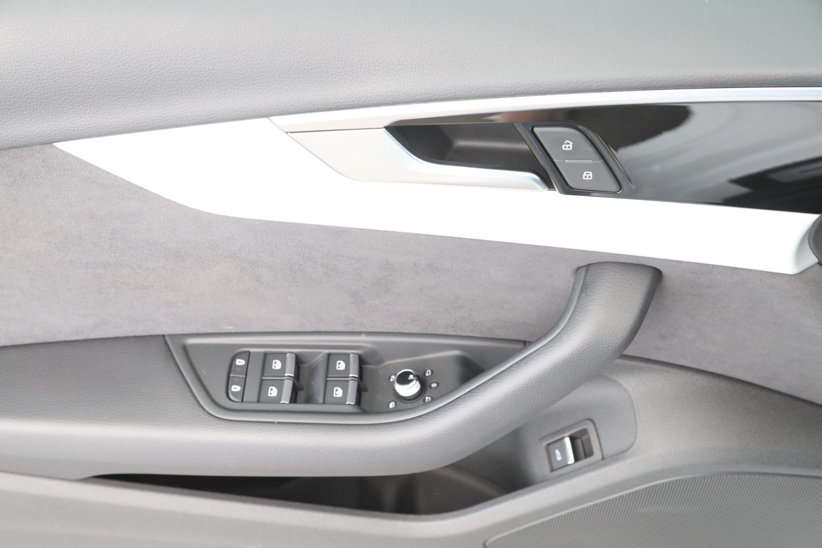 Audi S4 - Bild 17