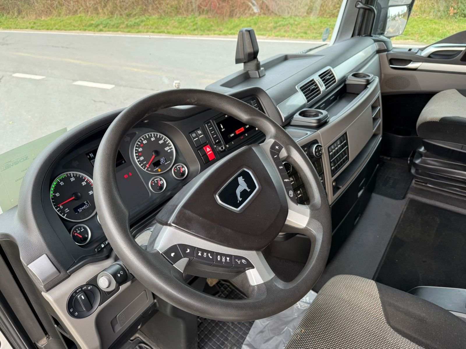 Fahrzeugabbildung MAN TGX 18.500 4x4H BLS mit 2 Kreis Hydraulik