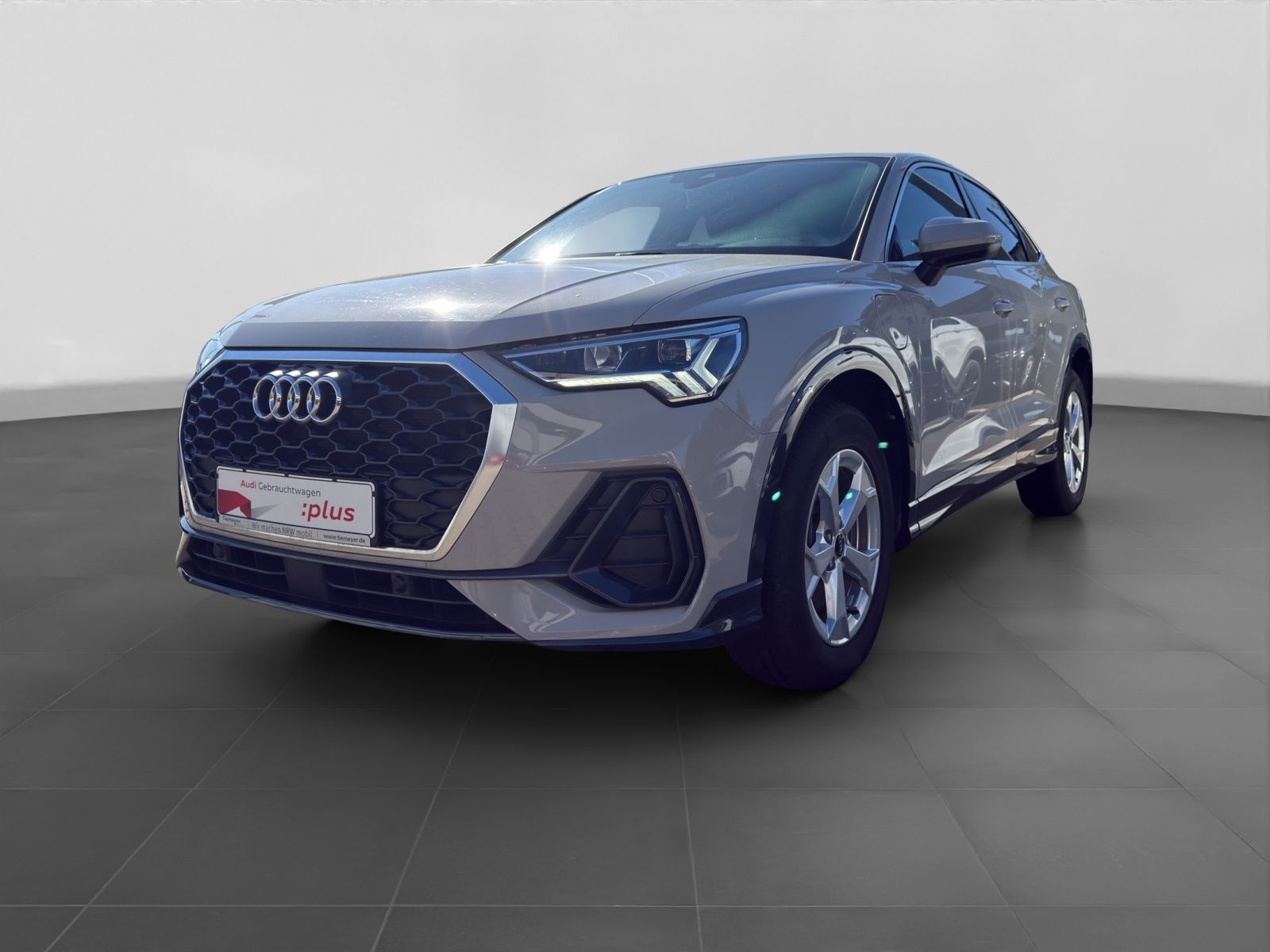 Audi Q3 Sportback 45 TFSI e S lINE LED LM18 NAVI+ foto 2