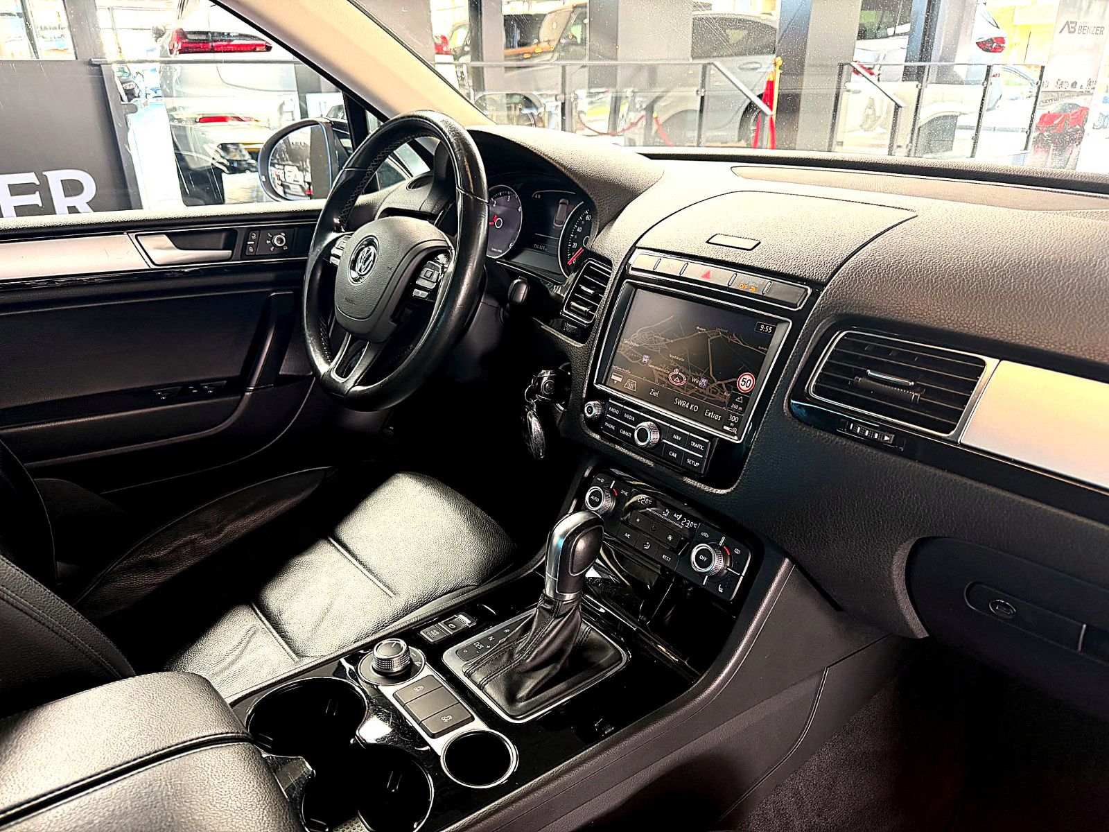Fahrzeugabbildung Volkswagen Touareg V6 TDI Terrain Tech 4Mot/NAVI/LED/LEDER