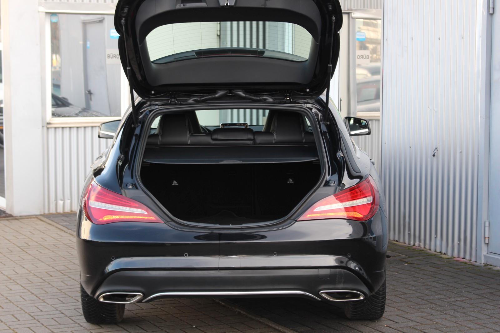 Mercedes-Benz CLA 180 Shooting Brake AMG line+Navi+LED+T-Leder