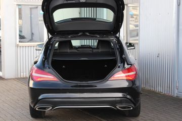 Mercedes CLA 180 Shooting Brake - 9