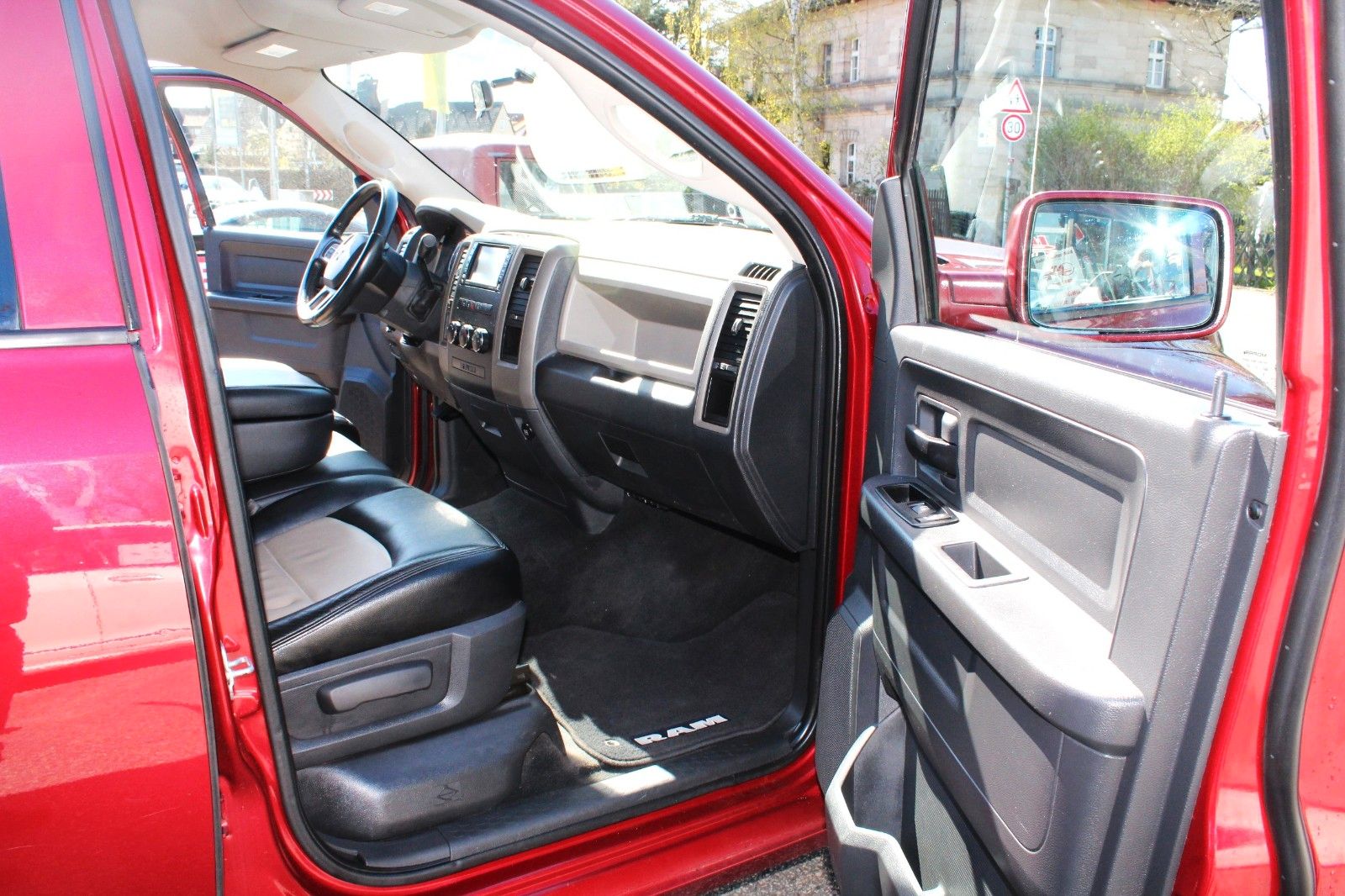 RAM 1500 Crew Cab 5,7 Lit. Hemi V8