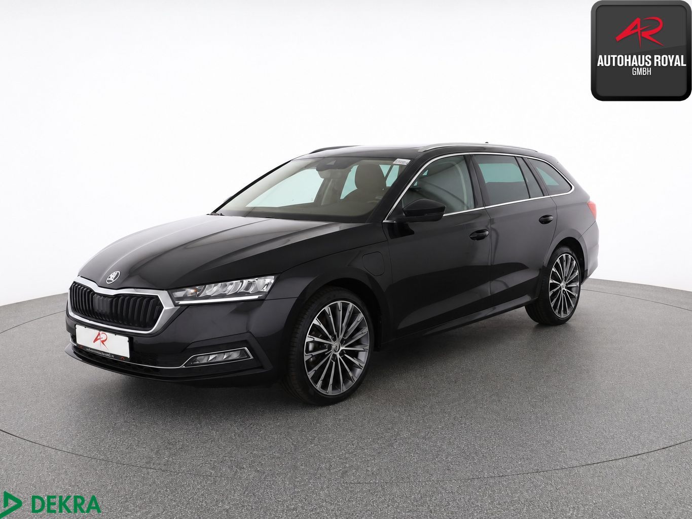 Skoda Octavia Combi 1.4 TSI iV STYLE PANO,CANTON,KESSY