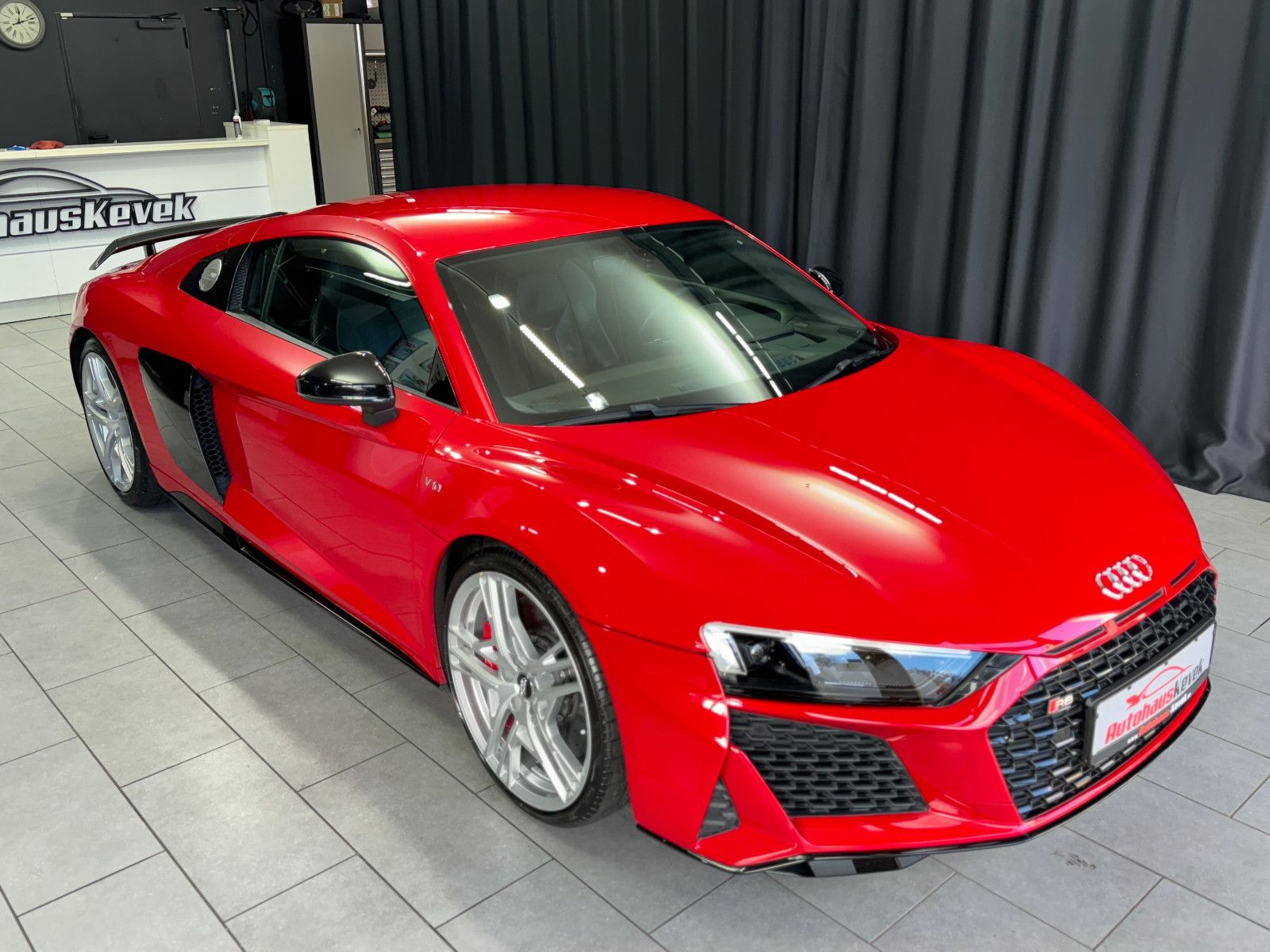 Fahrzeugabbildung Audi R8 Coupe 5.2 FSI quattro performance|B&O|KERAMIK