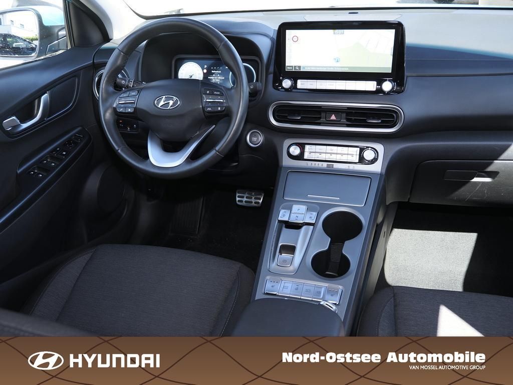 Fahrzeugabbildung Hyundai KONA TREND ELEKTRO 2WD KAMERA PDC ACC KLIMA SHZ