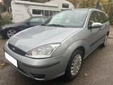 Ford Focus 1,6 Ti-VCT Ghia Ghia - Ford Focus aus 2004: Ghia