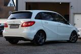 Mercedes-Benz B 200 7G DCT/PANO/KAMERA/Bi-Xenon/Sport/Leder/ - Mercedes-Benz B 200 mit Benzin-Antrieb