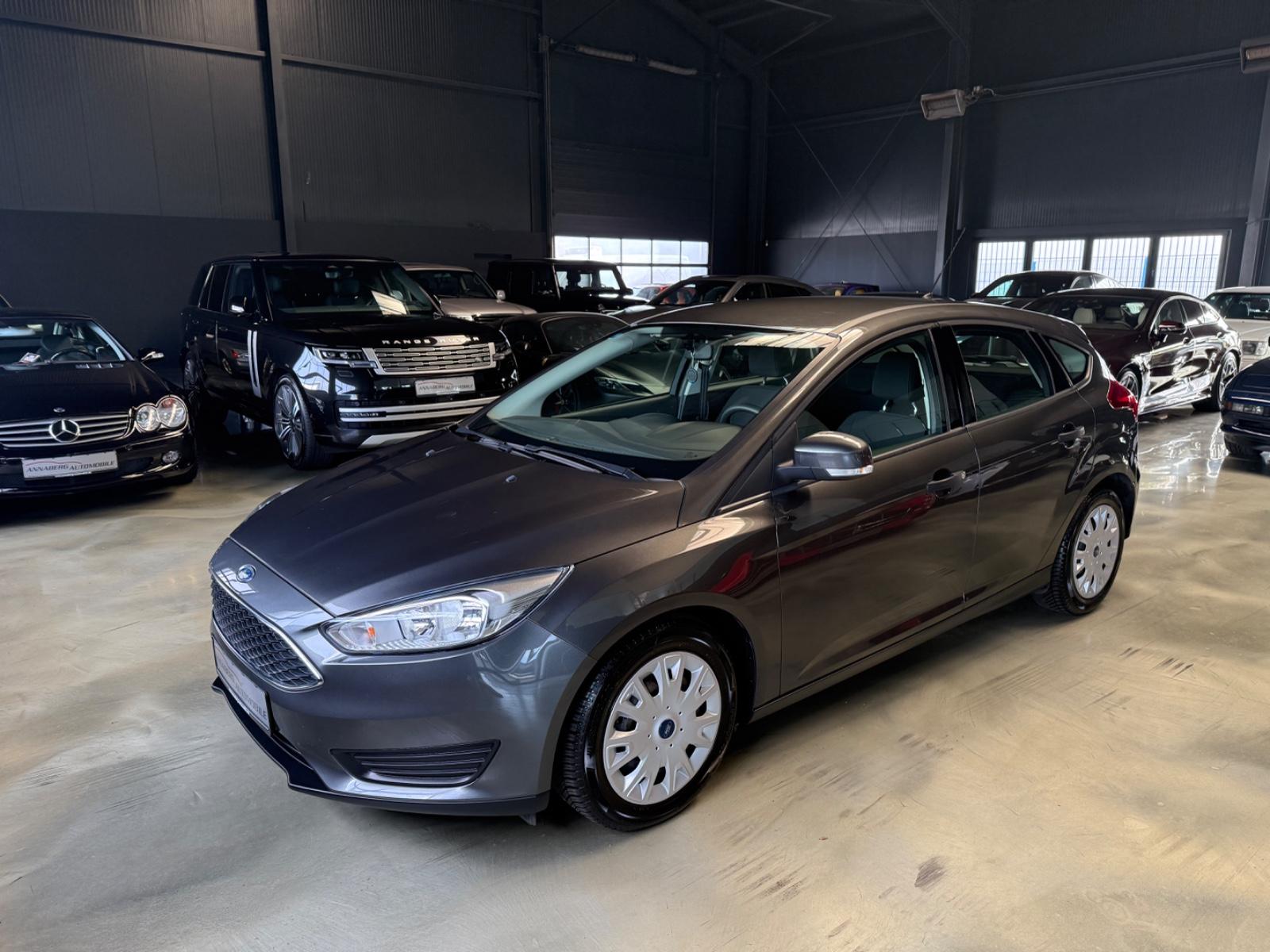 Ford Focus1.5 TDCi Ambiente 1.HAND/UNFALLFREI/NUR58TK