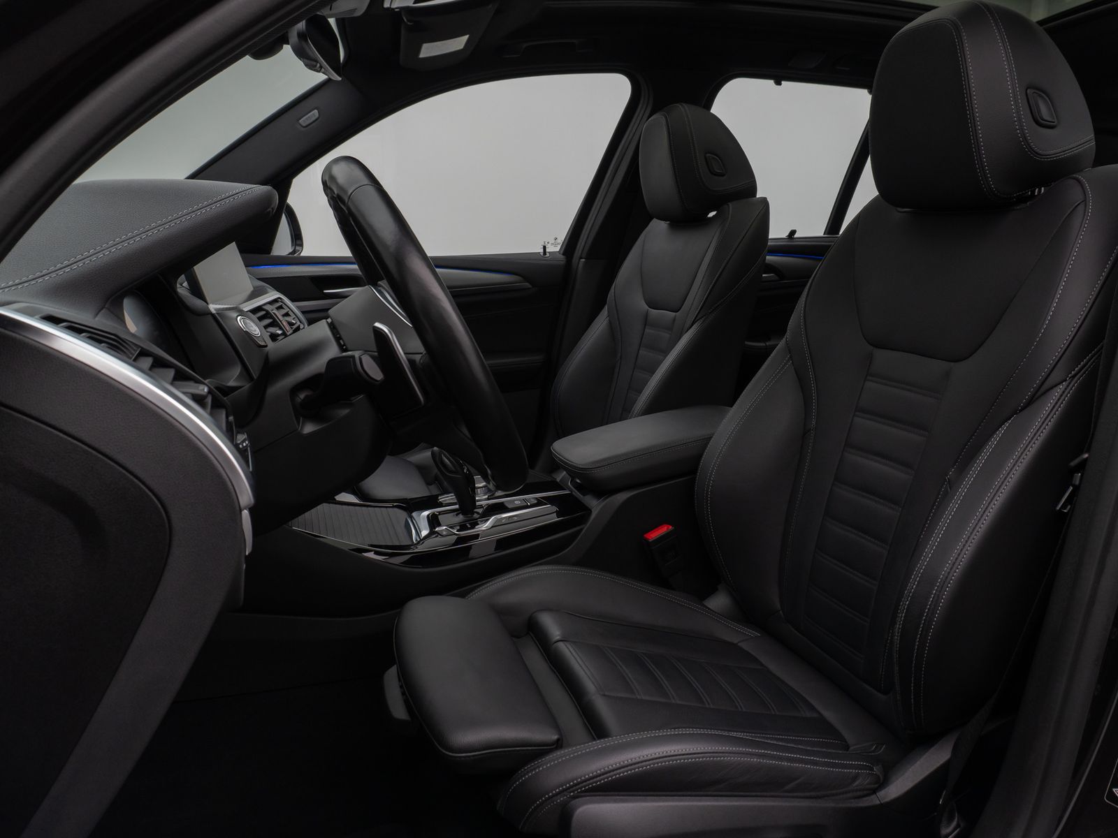 Fahrzeugabbildung BMW X3 M40i Panorama Kamera HUD DAB HiFi AHK Komfort